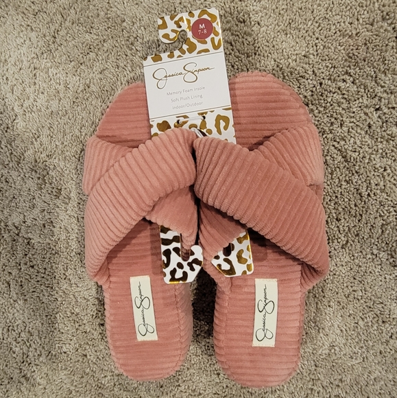 NWT Jessica Simpson Pink Women's Slippers - Size 7-8, Medium - Picture 2 of 4